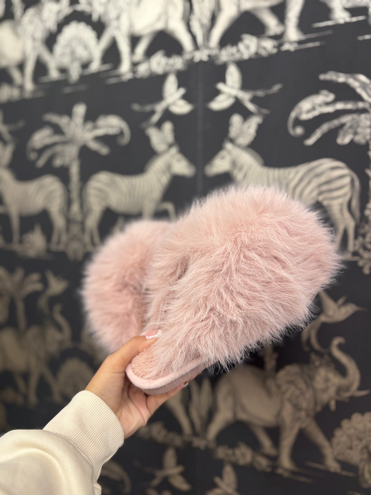 Fluffy faux fur slippers