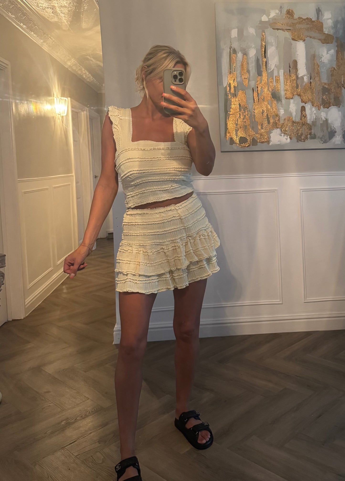 RUFFLE TEXTURED SLEEVELESS CROP TOP WITH SHORT CO ORD