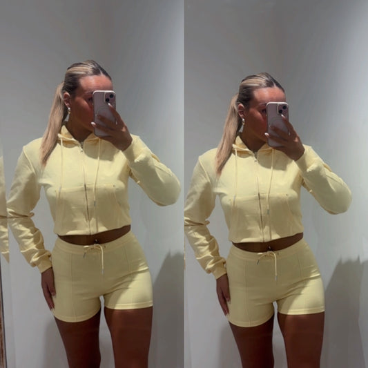 Yellow short set
