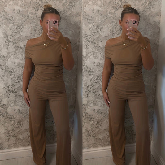 Off shoulder ribbed co ord